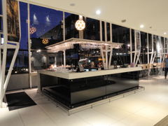 Novotel の BAR