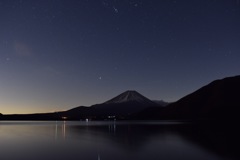 富士山と夜空