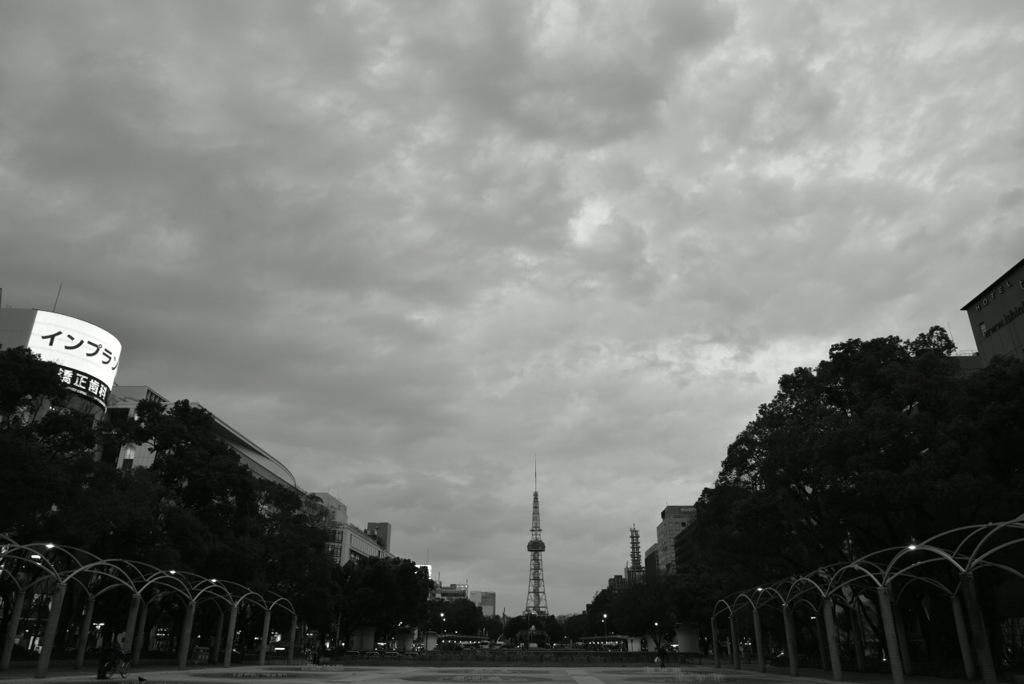 黄昏の街