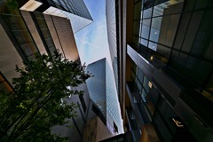 狭い空
