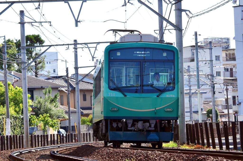 700系