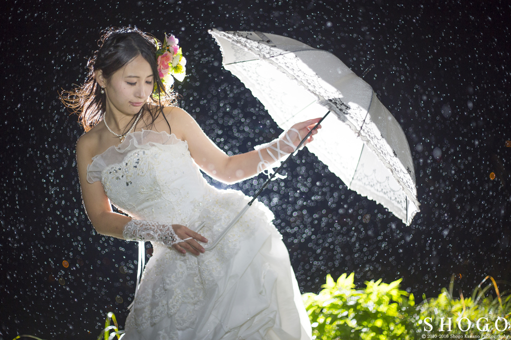 ウエディングドレス雨ポトレ