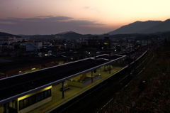 夜明けの駅１