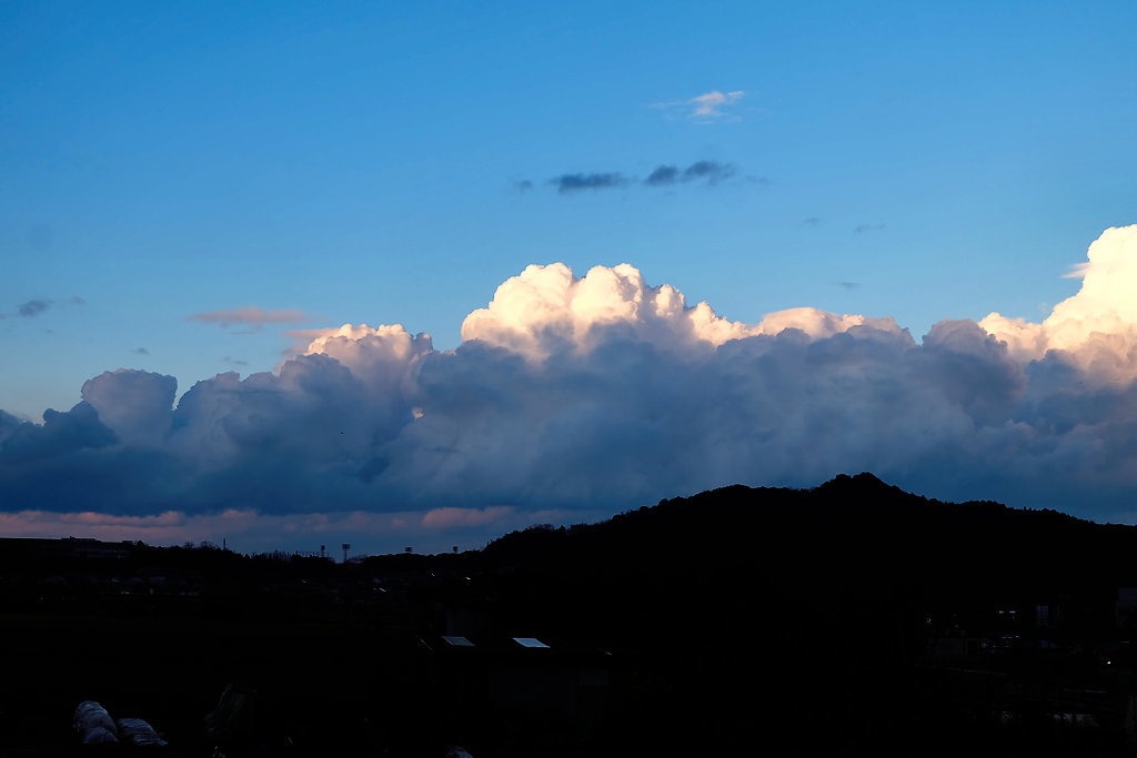 雲３３