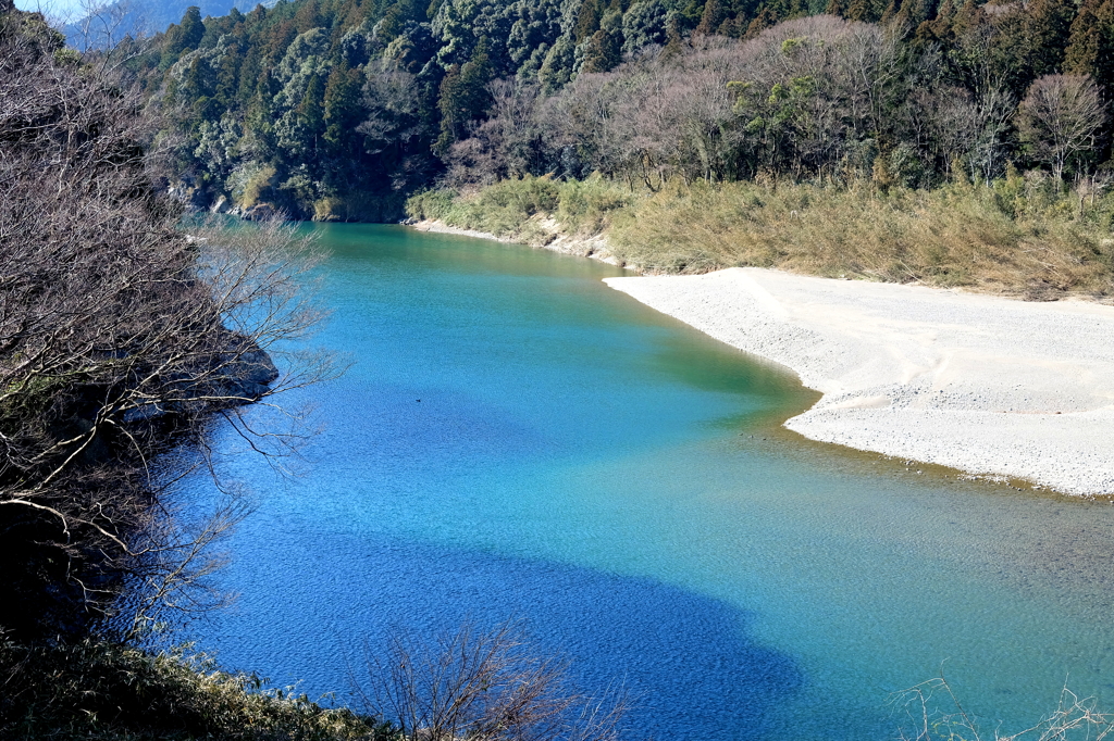 川・グラデーション