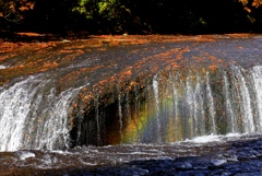 吹割の滝の虹