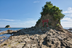 宵待ちの弁天岩
