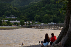 日の傾く頃、渡月橋