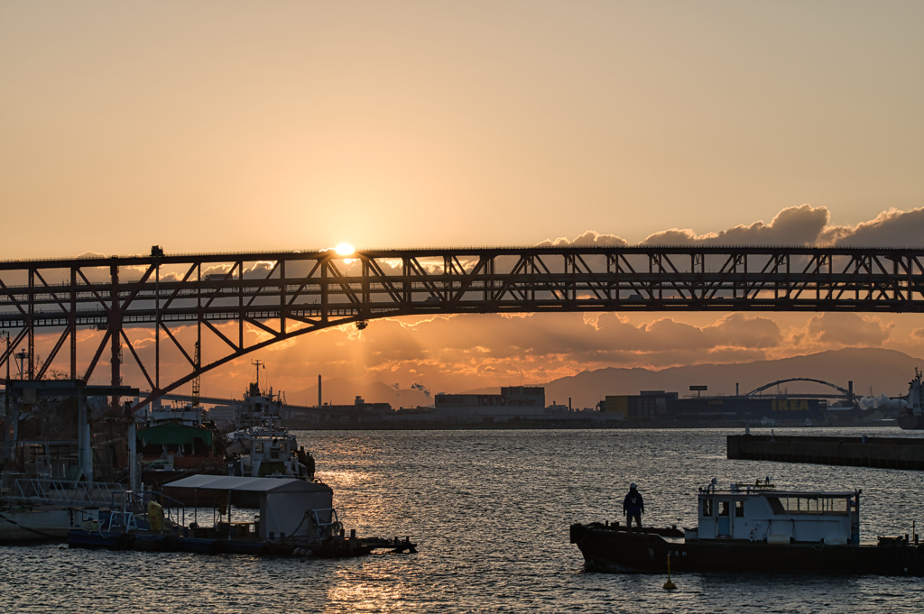 OSAKA BAY？
