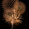 夜空に咲く火の花