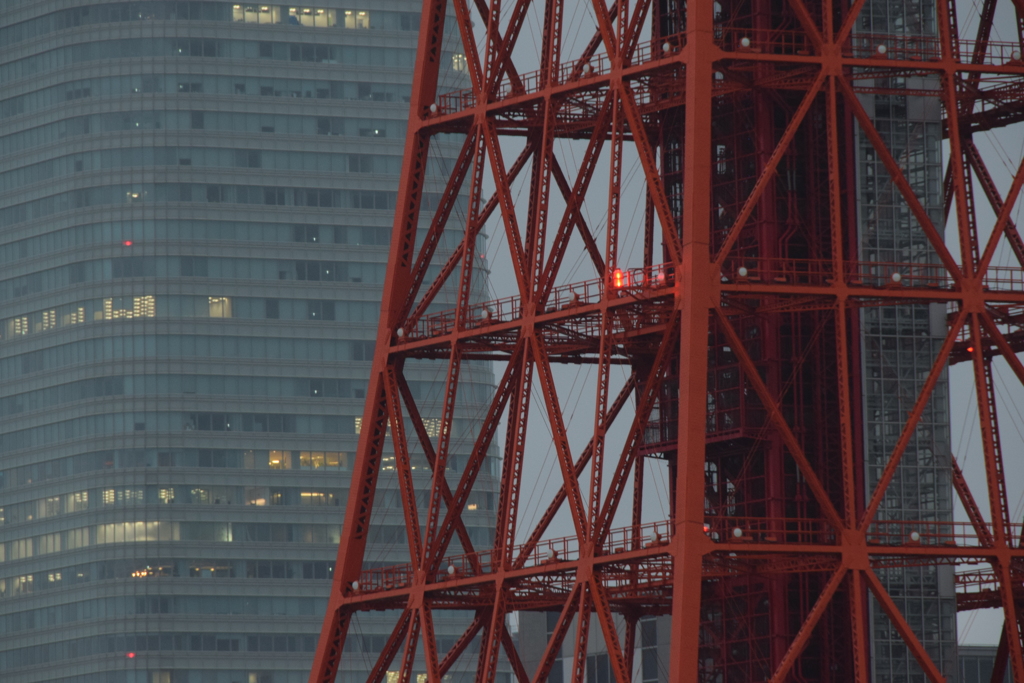 24時間の灯り。