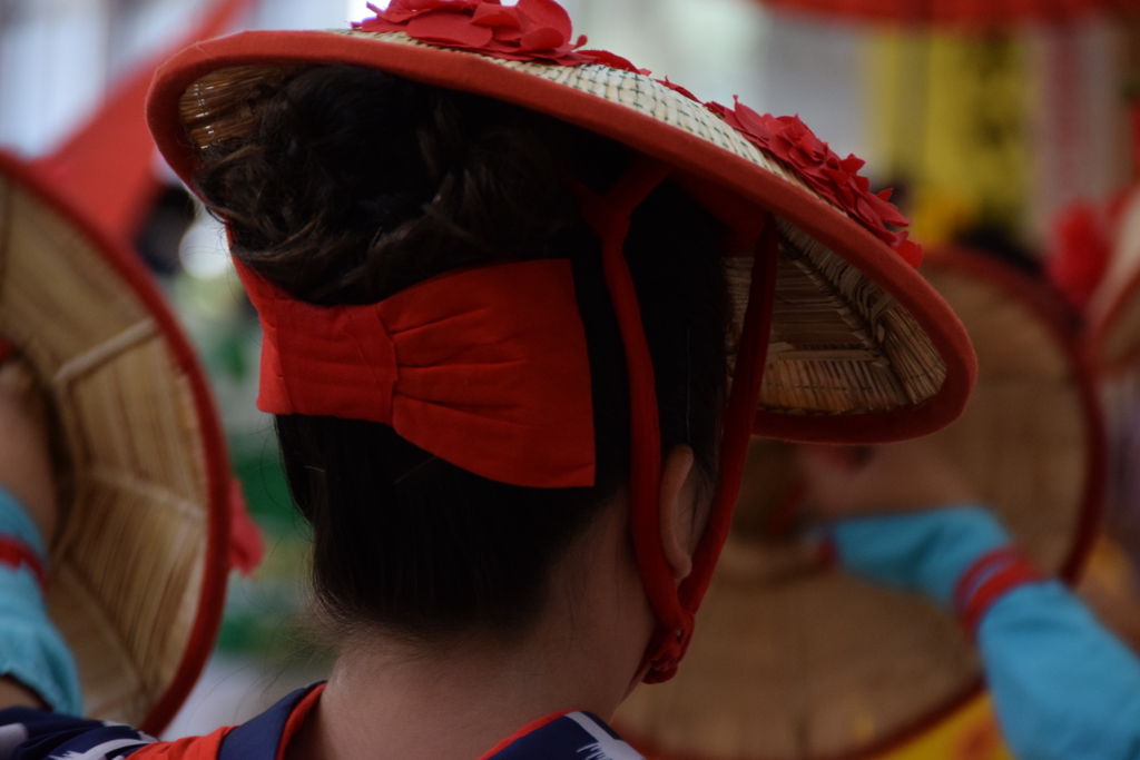 やっしょう、まかしょう、しゃんしゃんしゃん、掛け声響く。