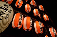 今夜は特別、まつりの夜だ。