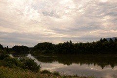 夕暮れ。最上川。