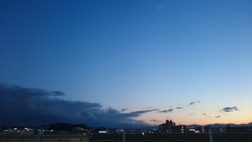 夕闇の前の静けさ。