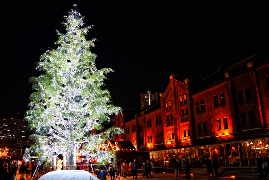White Christmas Tree