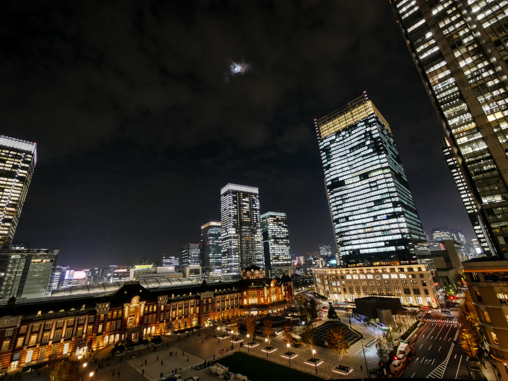 Kitte and Tokyo Station