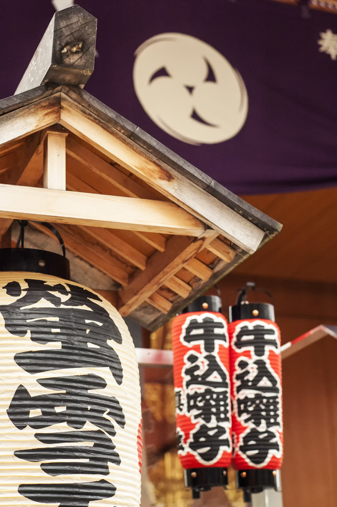 神楽坂散策　＜赤城神社＞