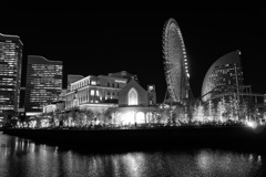 モノクロ夜景 ＜ミナトミライ＞