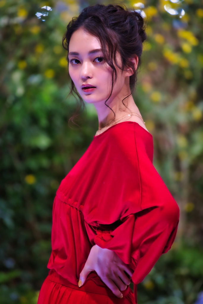lady in red