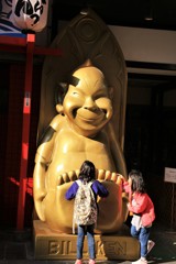 大阪名物　ビリケンさん