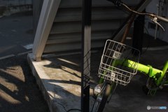 アパートメントの影