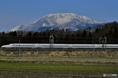 伊吹山と新幹線１