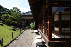 そう、奥は洋館