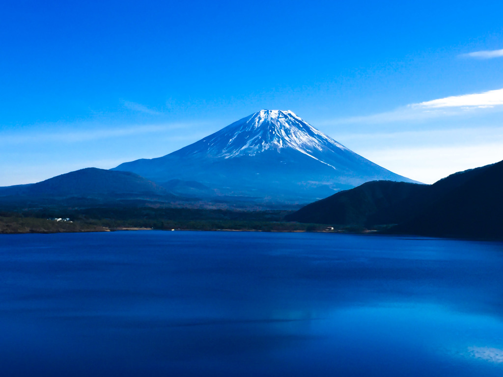 本栖湖から