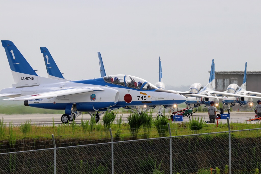 松島基地上空訓練終了1