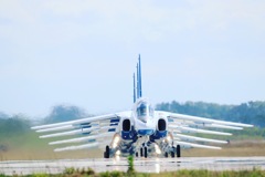 基地上空訓練終了1