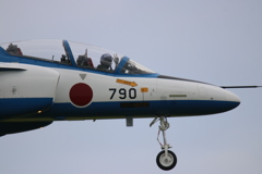 松島基地上空訓練終了着陸2