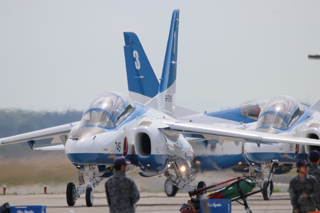 松島基地上空訓練ベース帰投1