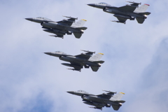 三沢基地航空祭 F16 OP編隊飛行