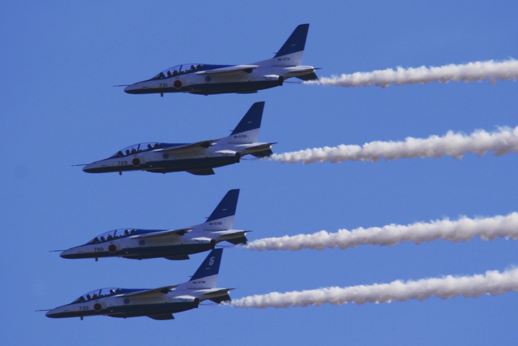 基地上空訓練終了1