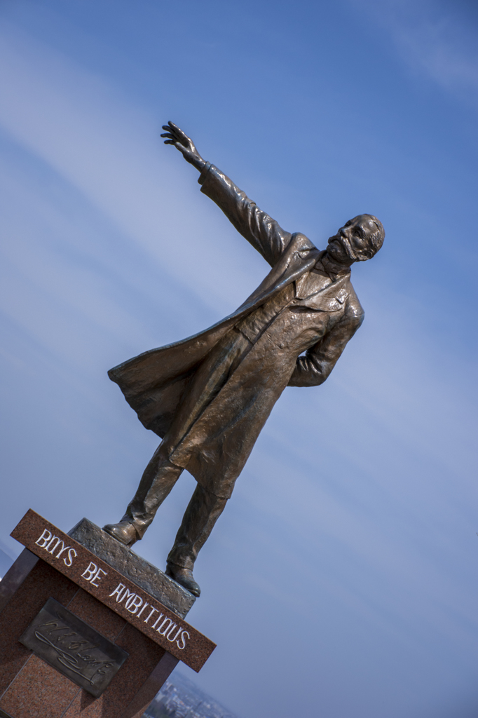 クラーク博士像