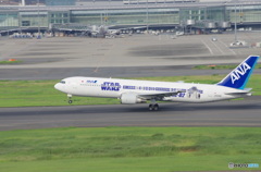 ANA JA604A R2-D2　離陸