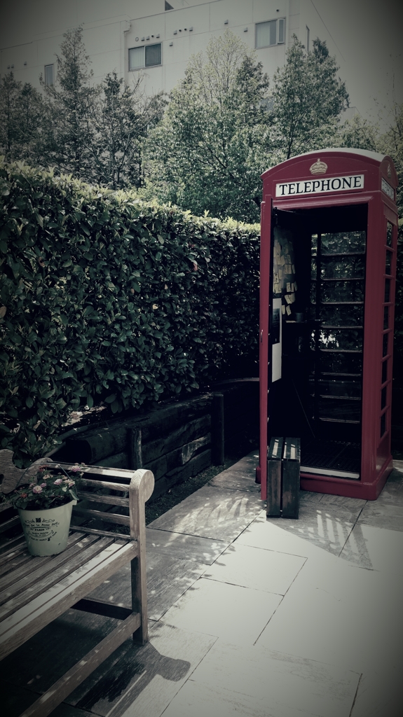 telephone　box