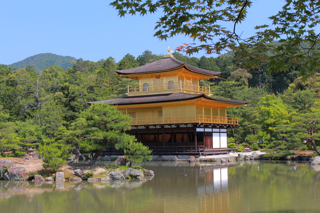 静寂なる金閣寺