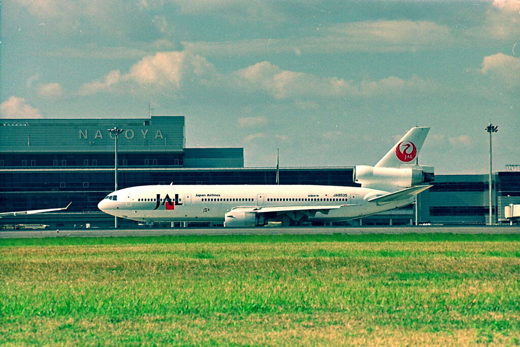RJNA JAL DC-10 