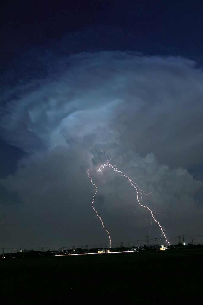 積乱雲からの一撃