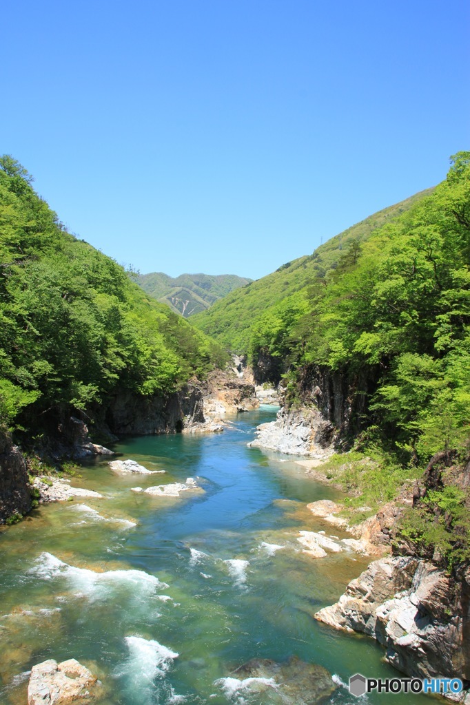 新緑の龍王峡