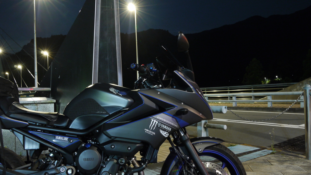 奥多摩大橋と愛車3