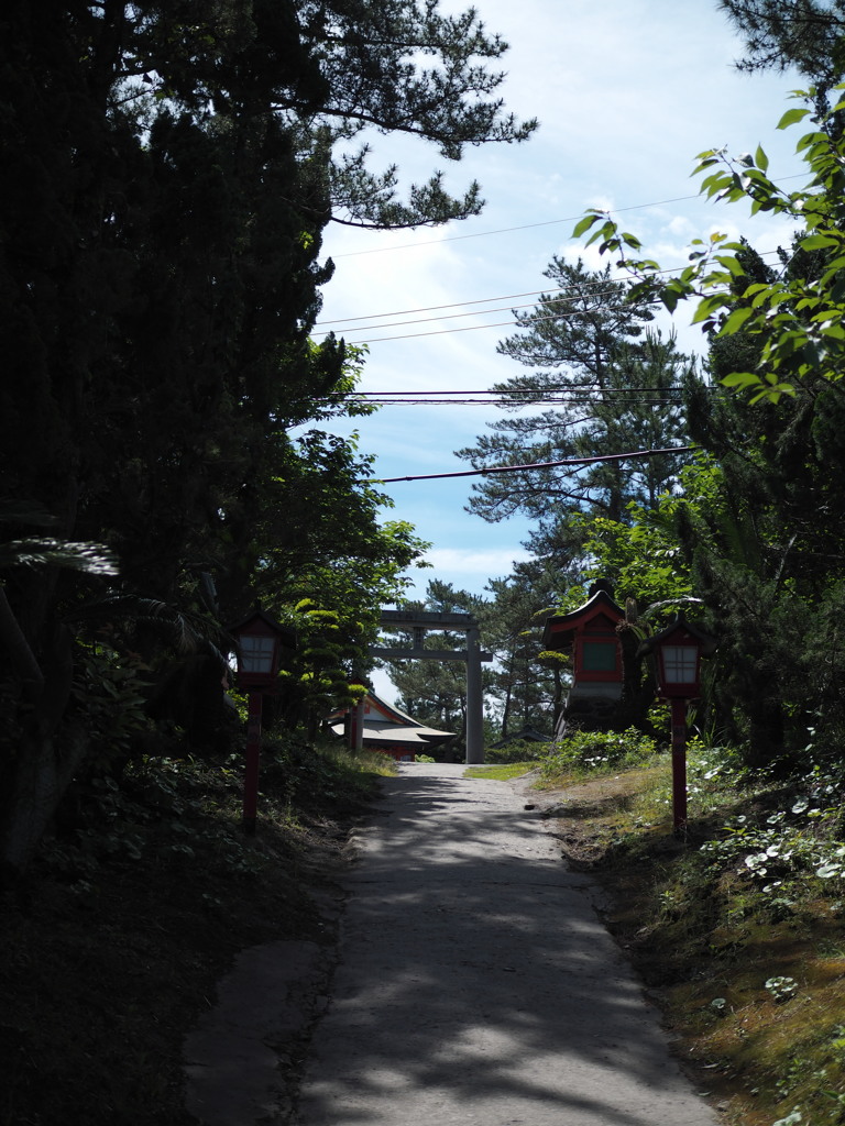 月読神社