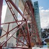 雪の餘部鉄橋とエレベーター