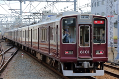 8000系