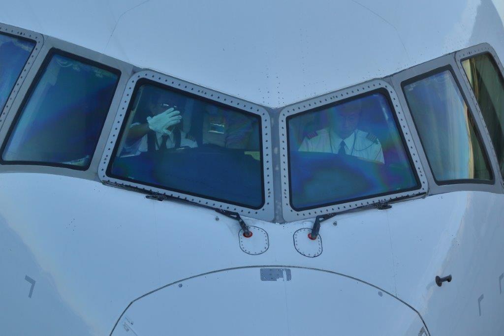 副機長も