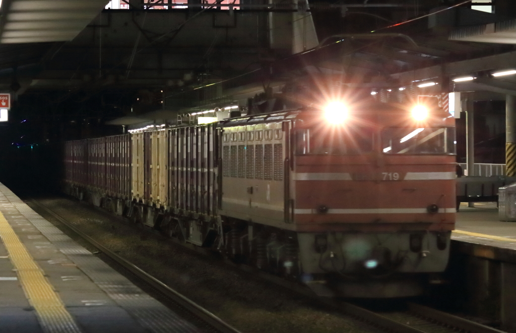 ８５ㇾ　代走ＥＦ81Ⅴ