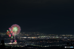 花火と夜景のコラボ1