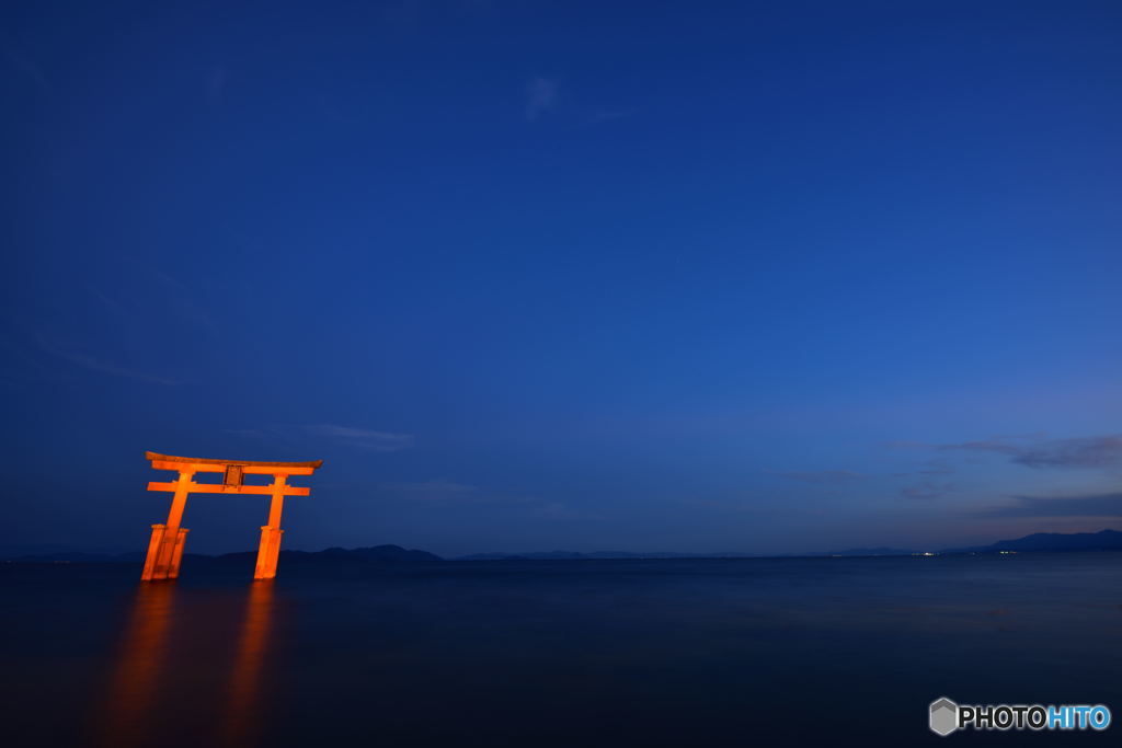 夜を待つ